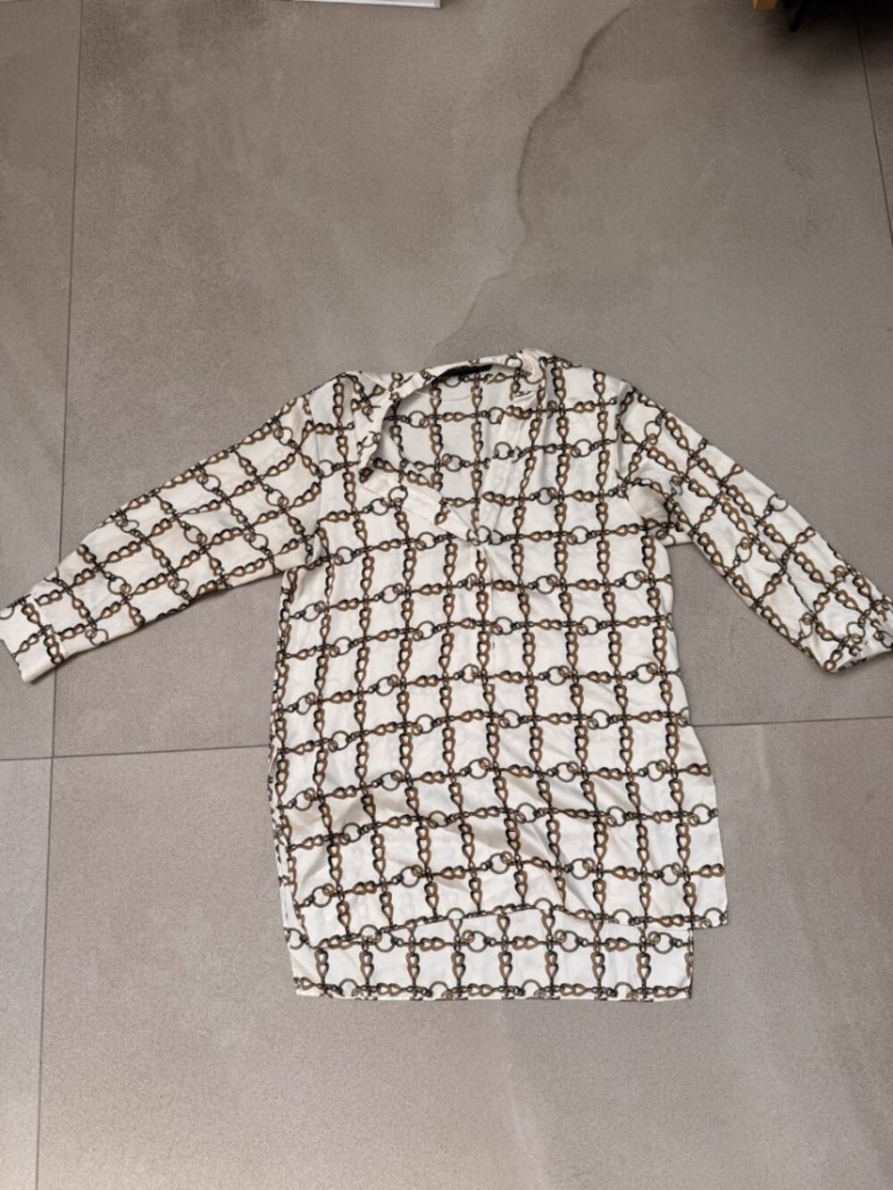 Zara White Chain Print Long Sleeve Blouse Size M